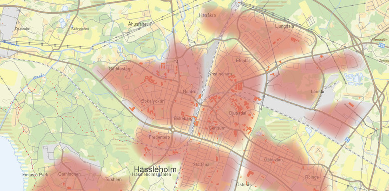 Karta över Hässleholm där områden som har fjärrvärmenät är markerade i rött. 